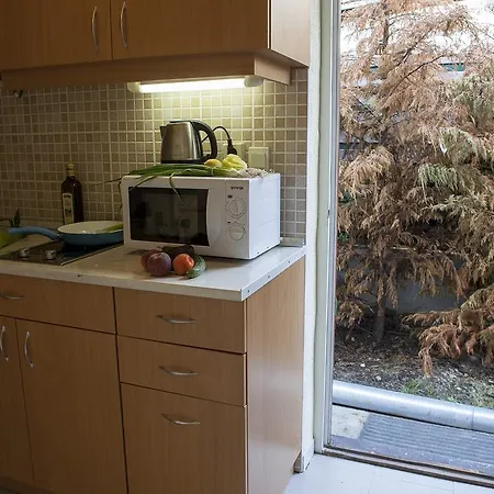 Apartman Kozvetlen Vizparton Apartment