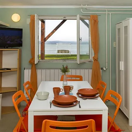 Apartman Kozvetlen Vizparton